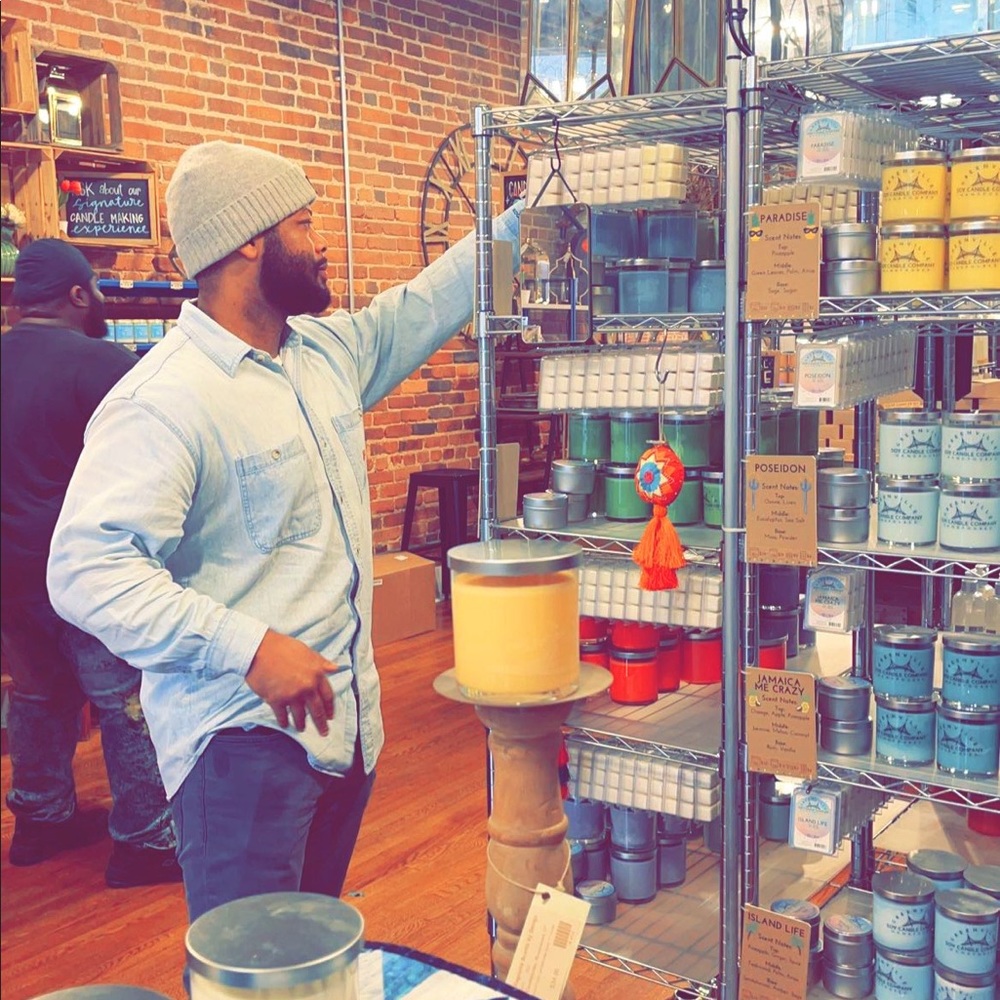 Meet your Posher, Grateful sneakers and threads